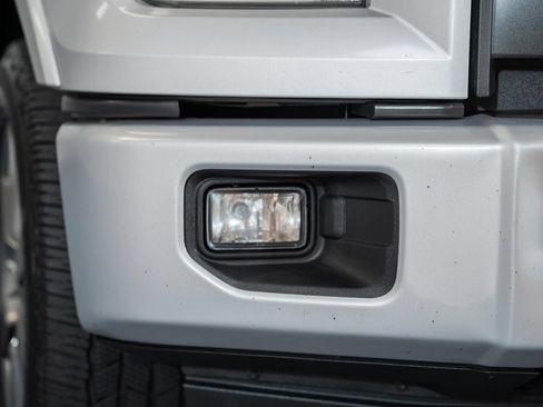 Used 2016 Ford F150 Lariat w/ Equipment Group 502A Luxury AWD/4WD image 12