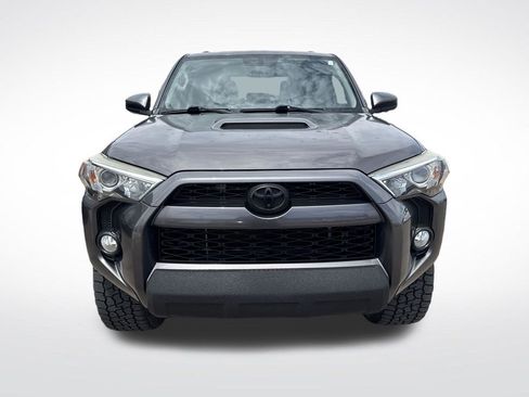 Used 2018 Toyota 4Runner TRD Off-Road AWD/4WD image 8