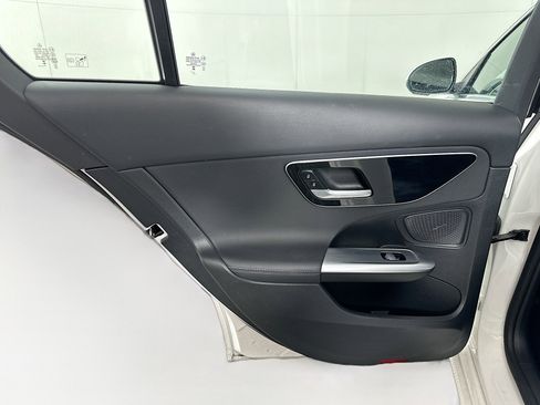 Used 2024 Mercedes-Benz C 300 Sedan image 26