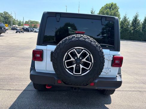 Used 2026 Jeep Wrangler Unlimited Rubicon AWD/4WD image 4