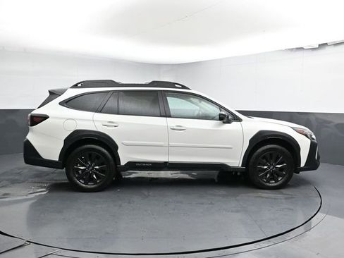 Used 2025 Subaru Outback Onyx Edition XT image 12