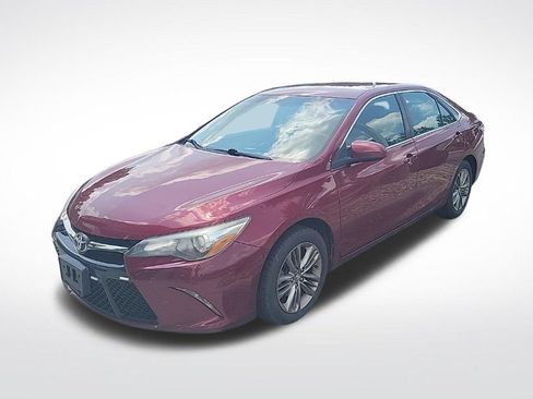 Used 2017 Toyota Camry SE FWD image 3