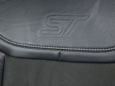 Used 2022 Ford Explorer ST image 13