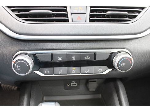 Used 2024 Nissan Altima 2.5 S image 26