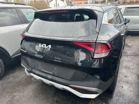 Used 2023 Kia Sportage EX image 4