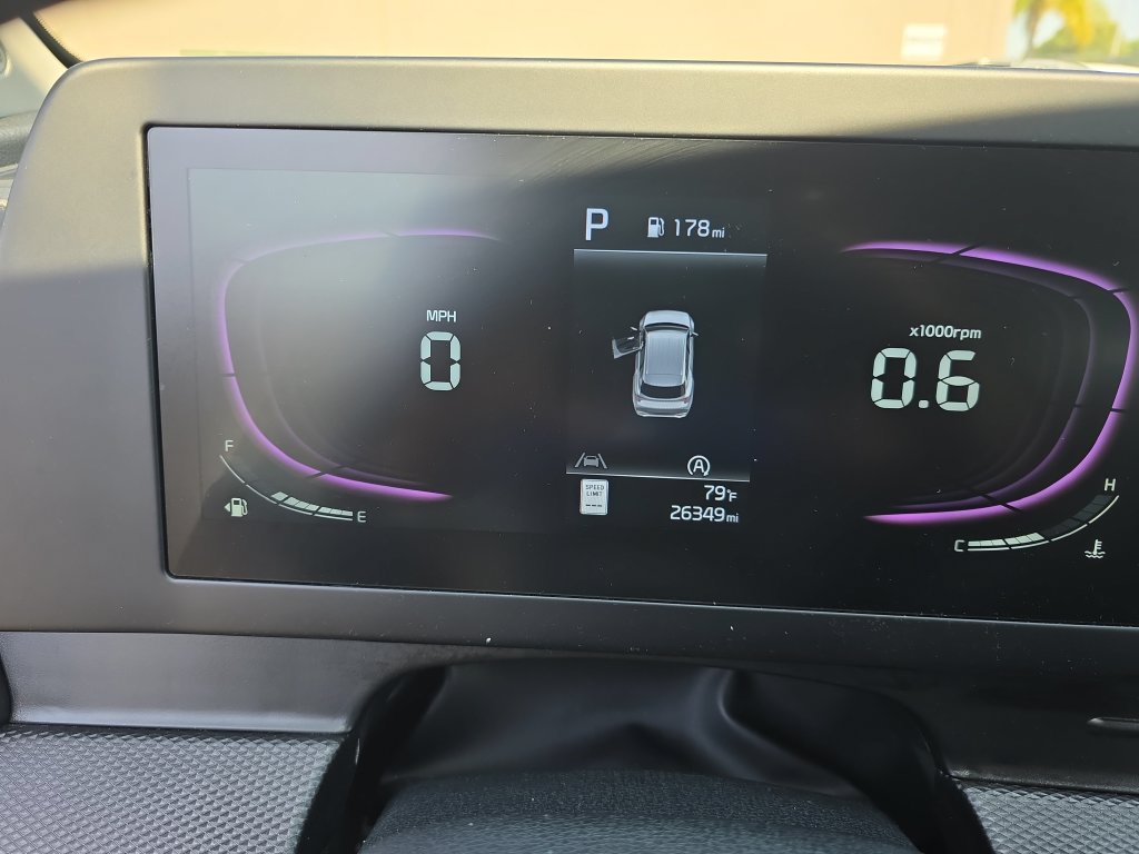 Used 2025 Kia Sportage LX FWD image 15