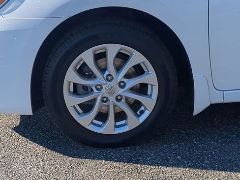 Used 2017 Nissan Sentra S w/ S Style Package image 19