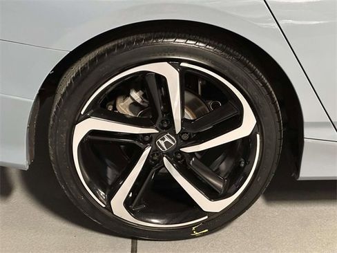 Certified 2022 Honda Accord Sport image 11