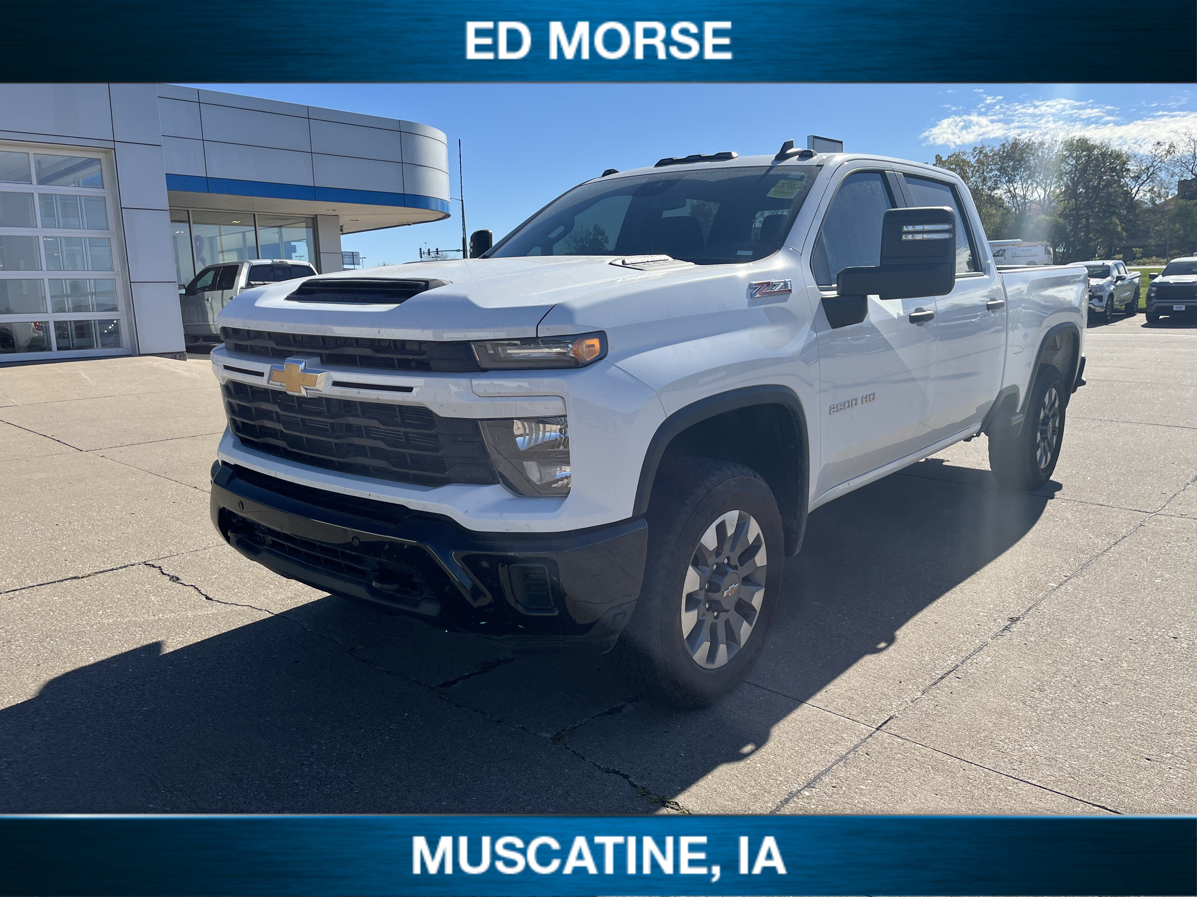 Used 2025 Chevrolet Silverado 2500 Custom w/ Custom Value Package AWD/4WD image 1