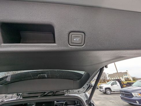 New 2026 Chevrolet Traverse LT w/ Driver Confidence Package image 51