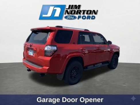 Used 2023 Toyota 4Runner SR5 Premium w/ Moonroof Package AWD/4WD image 9