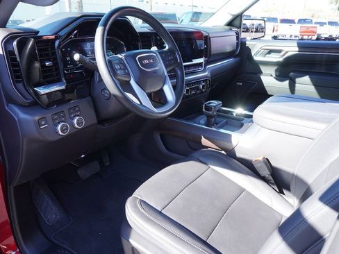 Certified 2023 GMC Sierra 1500 SLT w/ SLT Convenience Package image 18