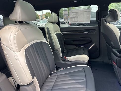 New 2026 Kia EV9 GT-Line image 15