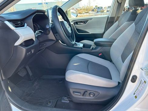 Used 2024 Toyota RAV4 XLE image 12
