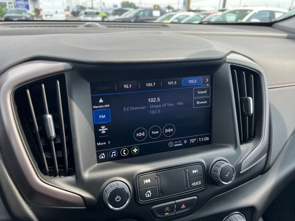 Used 2023 GMC Terrain AT4 AWD/4WD image 12