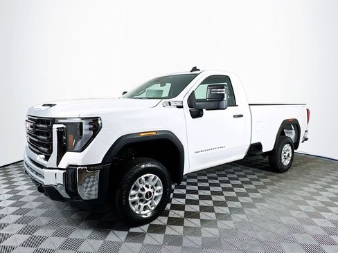 Certified 2025 GMC Sierra 2500 Pro image 1