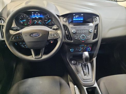 Used 2016 Ford Focus SE FWD image 22