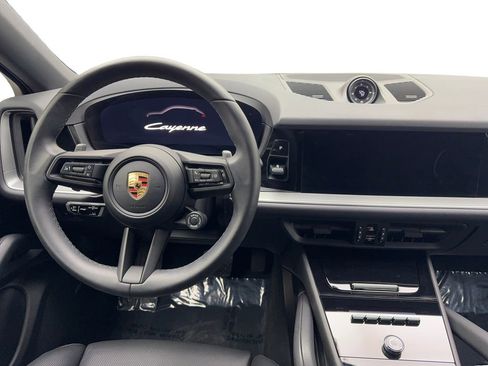 Used 2024 Porsche Cayenne Coupe image 54