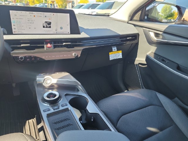 Used 2024 Kia EV6 Wind RWD image 11