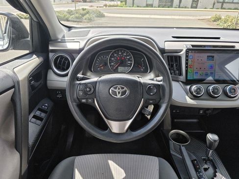 Used 2014 Toyota RAV4 LE image 12
