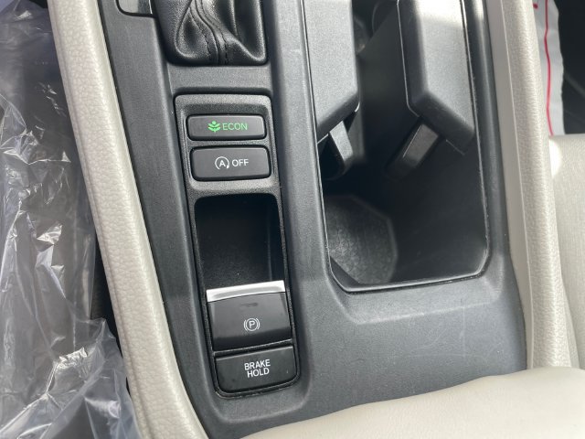 Certified 2023 Honda Accord EX image 17