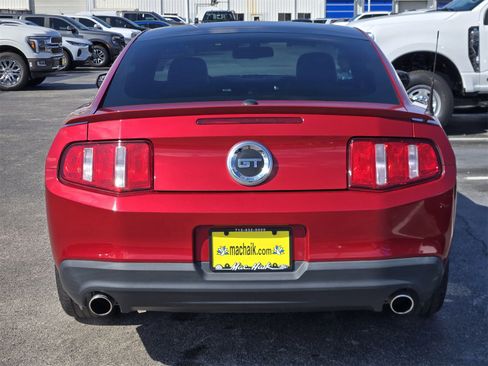 Used 2010 Ford Mustang GT image 6