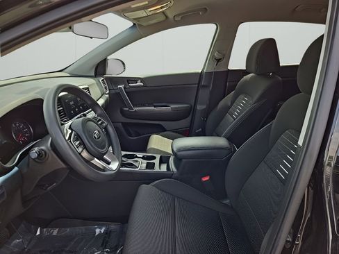 Used 2021 Kia Sportage LX w/ LX AWD Popular Package image 9