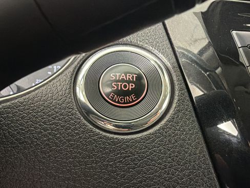 Used 2022 Nissan Rogue Sport SV AWD/4WD image 16