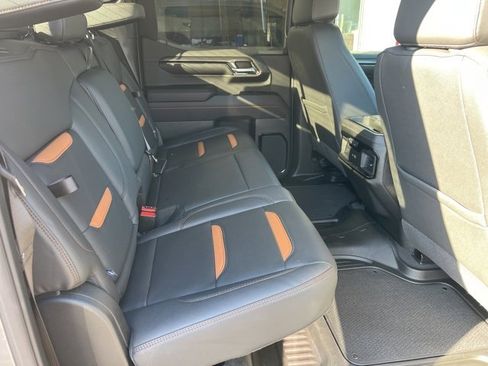Used 2024 GMC Sierra 1500 AT4 w/ Technology Package image 11