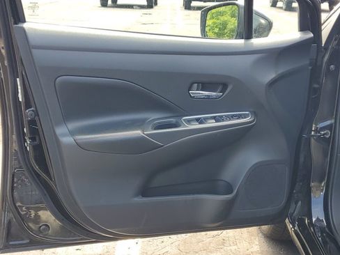 Certified 2024 Nissan Versa SR FWD image 19