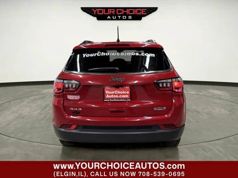 Used 2024 Jeep Compass Latitude AWD/4WD image 4