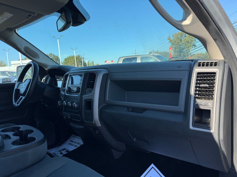 Used 2014 RAM 1500 ST w/ SXT Appearance Group AWD/4WD image 19