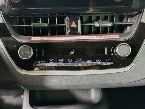 Used 2026 Toyota Corolla SE FWD image 23