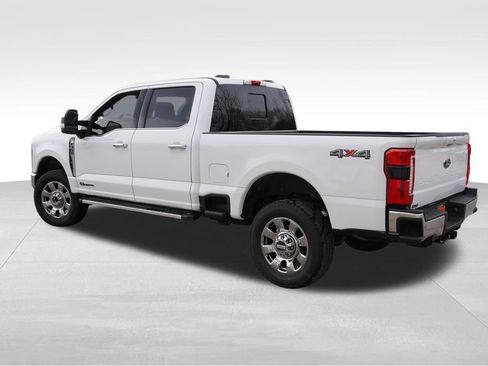 Used 2026 Ford F350 Lariat w/ Chrome Package AWD/4WD image 8