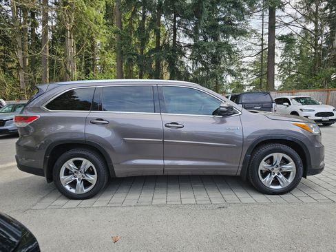 Used 2015 Toyota Highlander Limited Platinum image 8