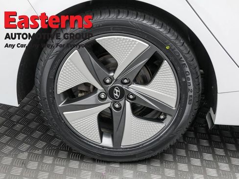 Used 2022 Hyundai Ioniq Limited image 31