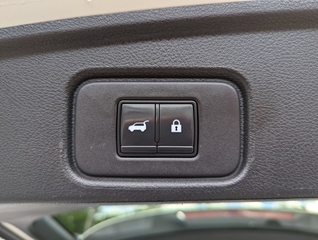 Used 2022 Nissan Pathfinder SL w/ SL Premium Package AWD/4WD image 46