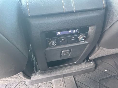 Used 2020 Chevrolet Traverse LT w/ LPO, Floor Liner Package FWD image 13