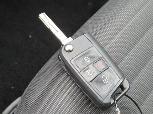 Used 2024 Volkswagen Jetta S image 31