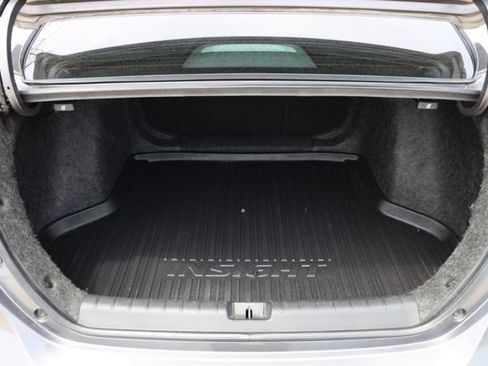Used 2019 Honda Insight Touring image 14
