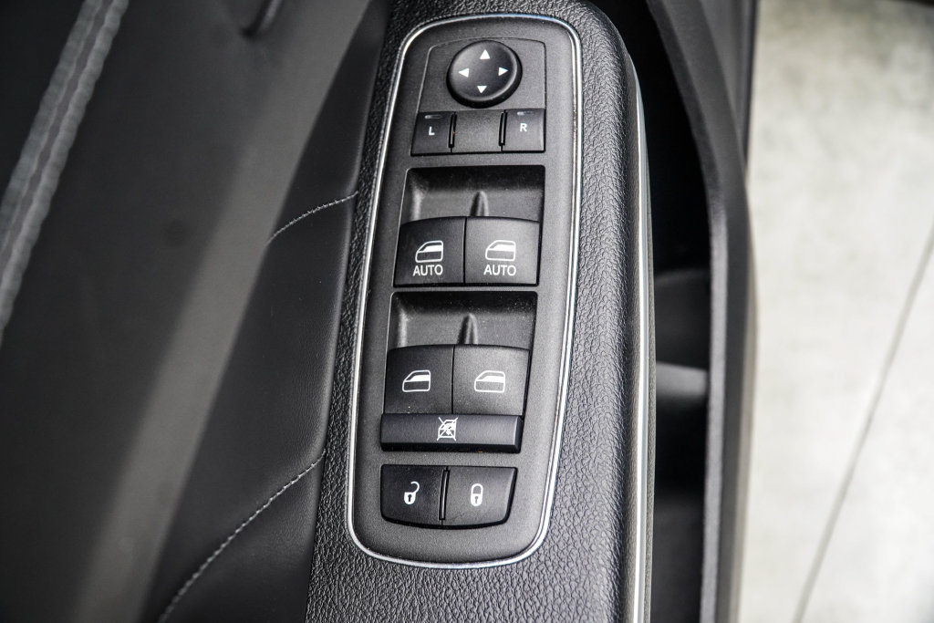 Used 2022 Dodge Charger SXT w/ Plus Group RWD image 37