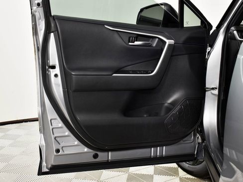 Used 2020 Toyota RAV4 XSE image 16