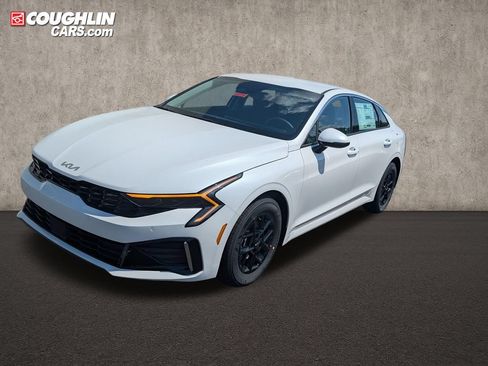New 2026 Kia K5 LXS FWD image 3