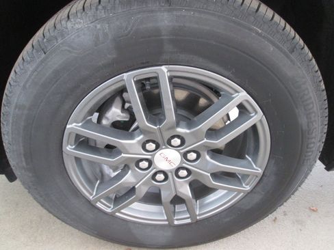 New 2025 GMC Acadia Elevation image 29