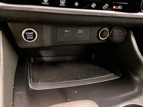 Used 2023 Nissan Rogue SV AWD/4WD image 26