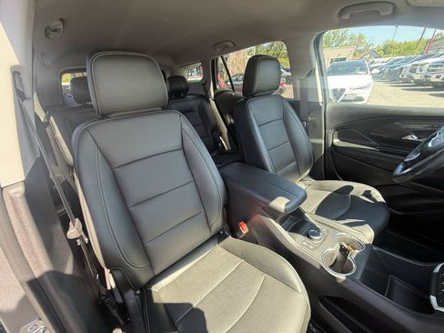 Used 2024 GMC Terrain SLT AWD/4WD image 18