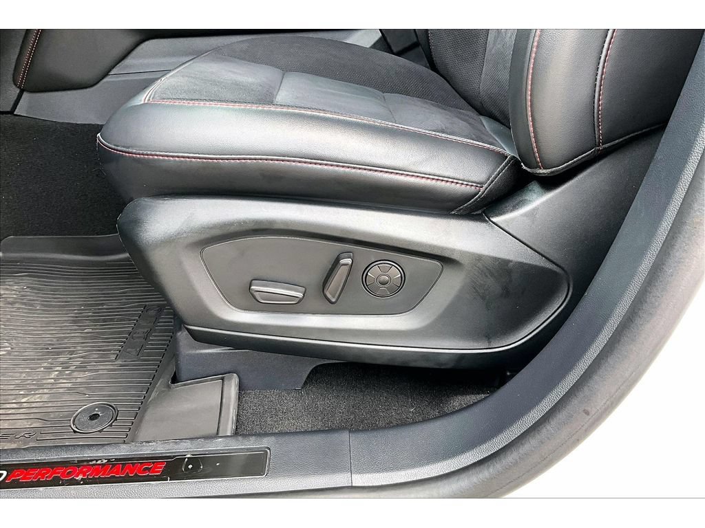 Used 2025 Ford Explorer ST AWD/4WD image 29