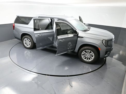 Used 2023 GMC Yukon XL SLT image 62