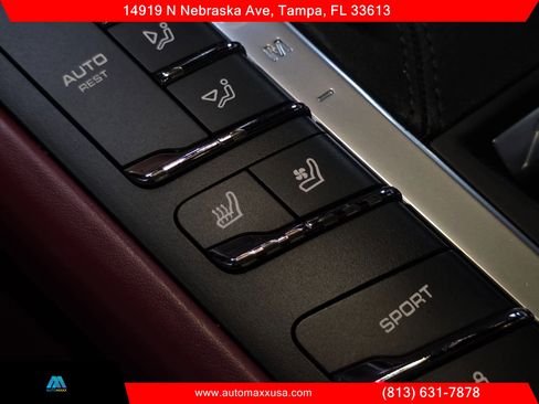 Used 2015 Porsche Macan Turbo image 30