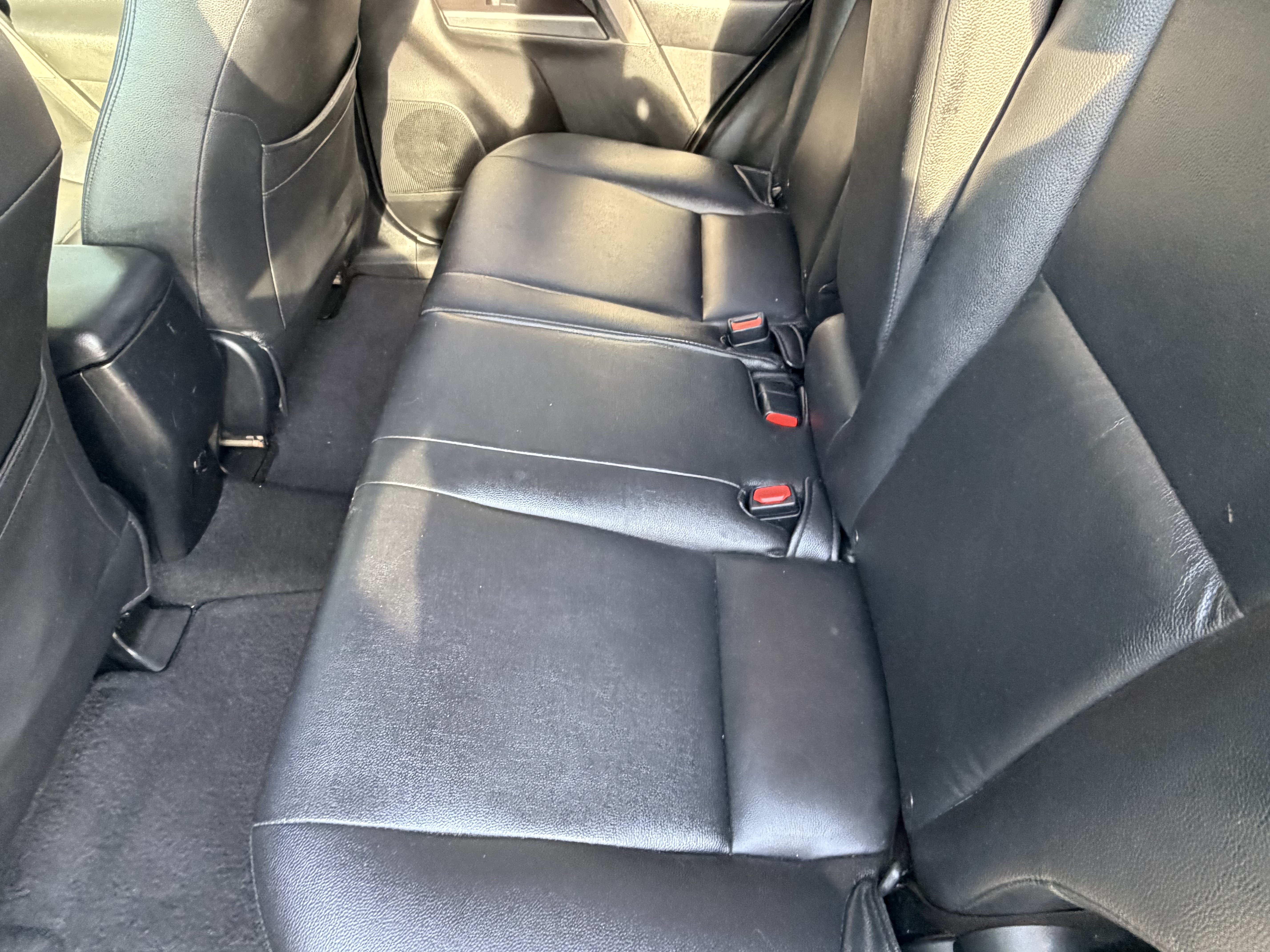 Used 2017 Toyota RAV4 LE FWD image 29